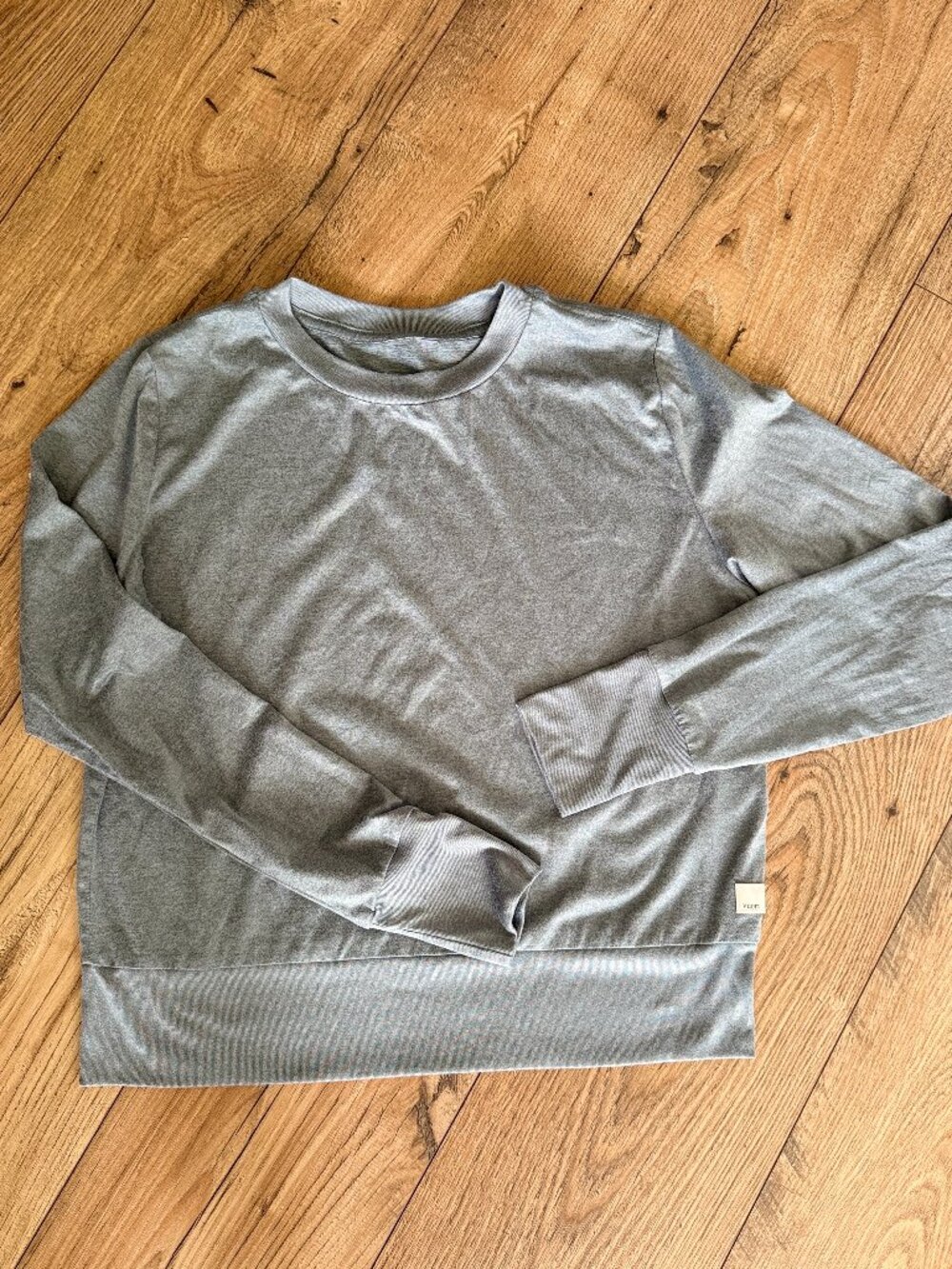 Vuori Daydream Crew Long sleeve t-shirt size S NWOT